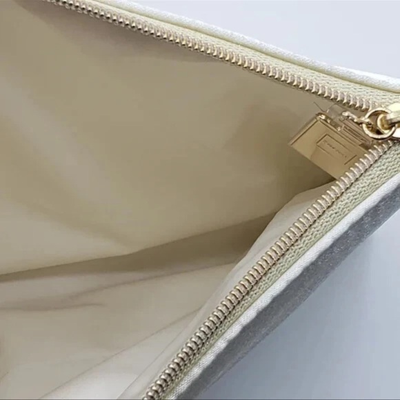COCO MADEMOISELLE Clutch - Picture 3 of 8